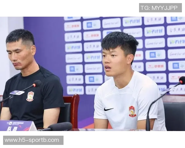 海港引进杨希旨在为右后卫位置培养新生力量以增强球队竞争力 海港引进杨希旨在为右后卫位置培养新生力量以增强球队竞争力