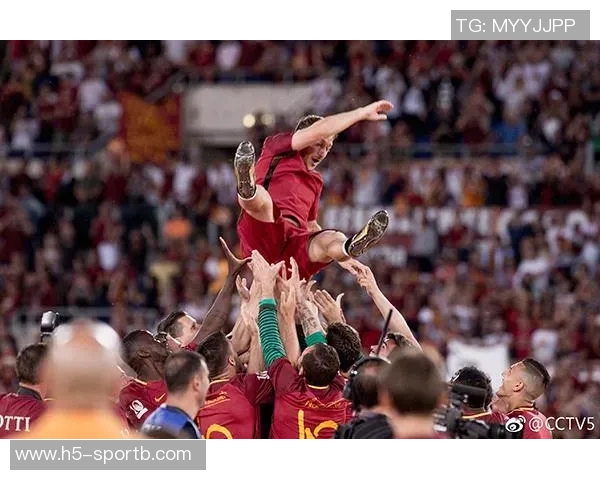 托蒂与女友迁入新居紧邻罗马主场告别270平米旧公寓